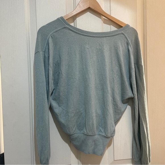 Anthropologie Rocio Surplice Top Sweatshirt Sweater Size Xs Blue Euc Anthro - Picture 6 of 9